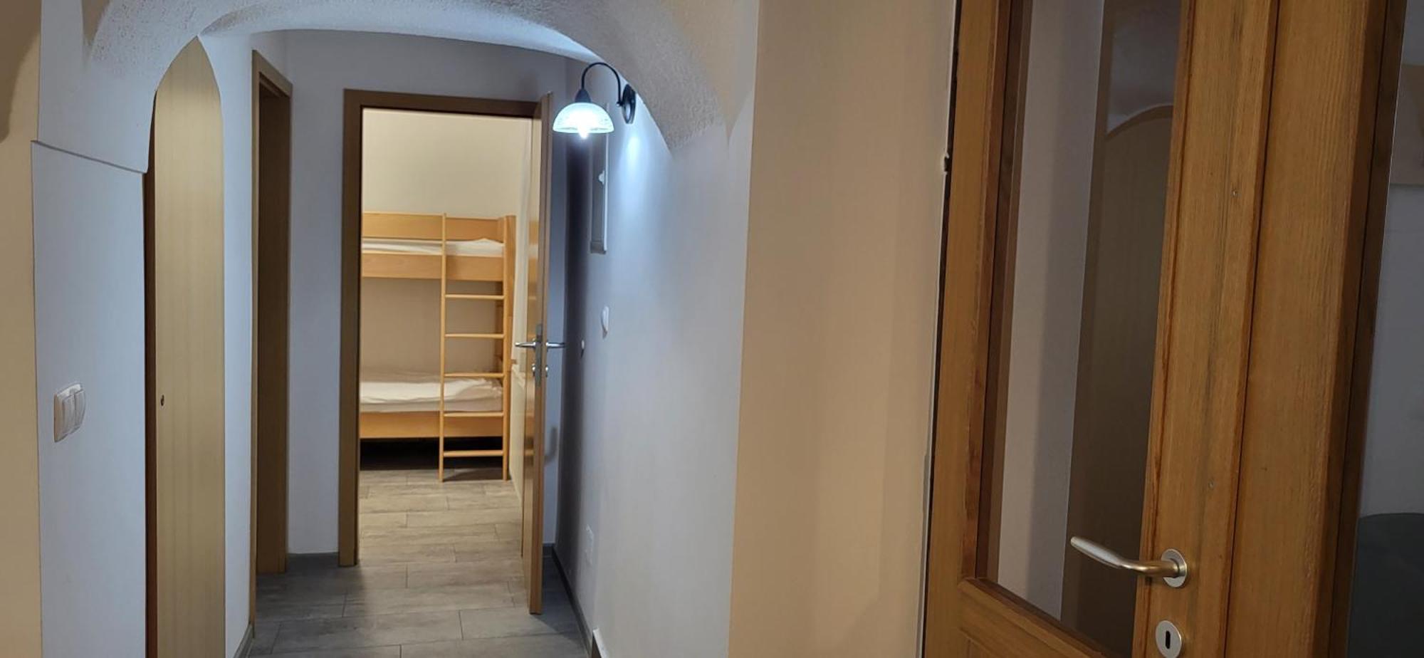 Rooms & Apartments Kepic, Airport Accomodation Cerklje na Gorenjskem Luaran gambar