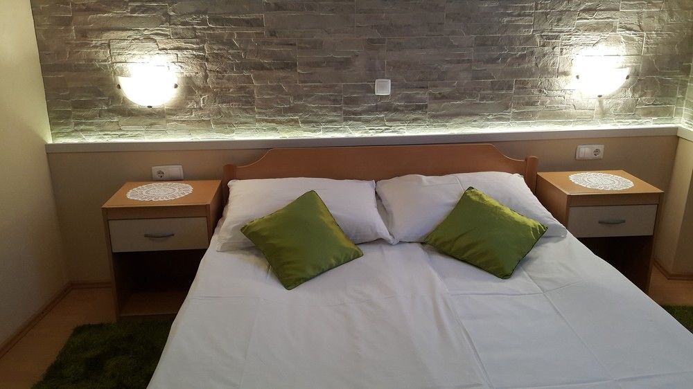 Rooms & Apartments Kepic, Airport Accomodation Cerklje na Gorenjskem Luaran gambar