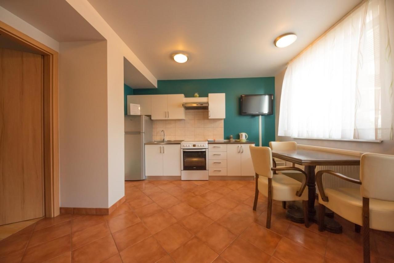 Rooms & Apartments Kepic, Airport Accomodation Cerklje na Gorenjskem Luaran gambar