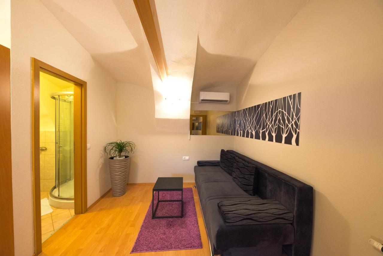 Rooms & Apartments Kepic, Airport Accomodation Cerklje na Gorenjskem Luaran gambar